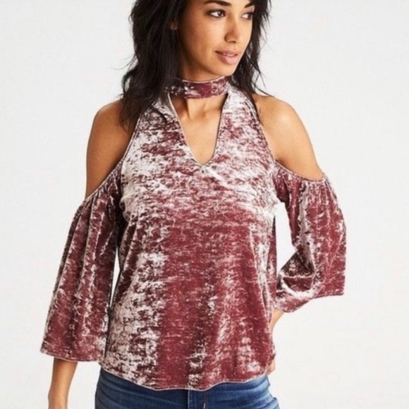 American Eagle Outfitters Tops - NWT American Eagle Pink Velvet Cold Shoulder Top